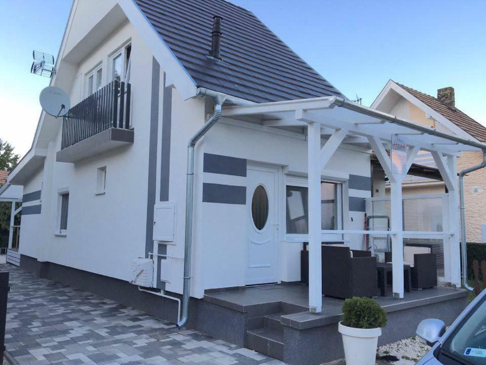 Rita Apartmanhaz Бюк Экстерьер фото